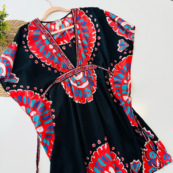 TRINA TURK | GUC Black & Multi Colored Beach Coverup Deep‎ V w/ Tie Back Size S - Picture 2 of 8